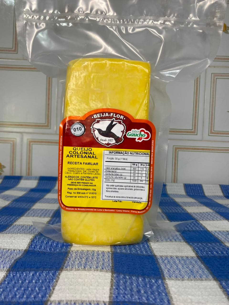 Queijo Colonial artesanal — Laticínios Beija-Flor, Carlos Barbosa RS